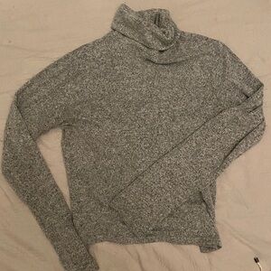 Zara Turtleneck. Size Large.